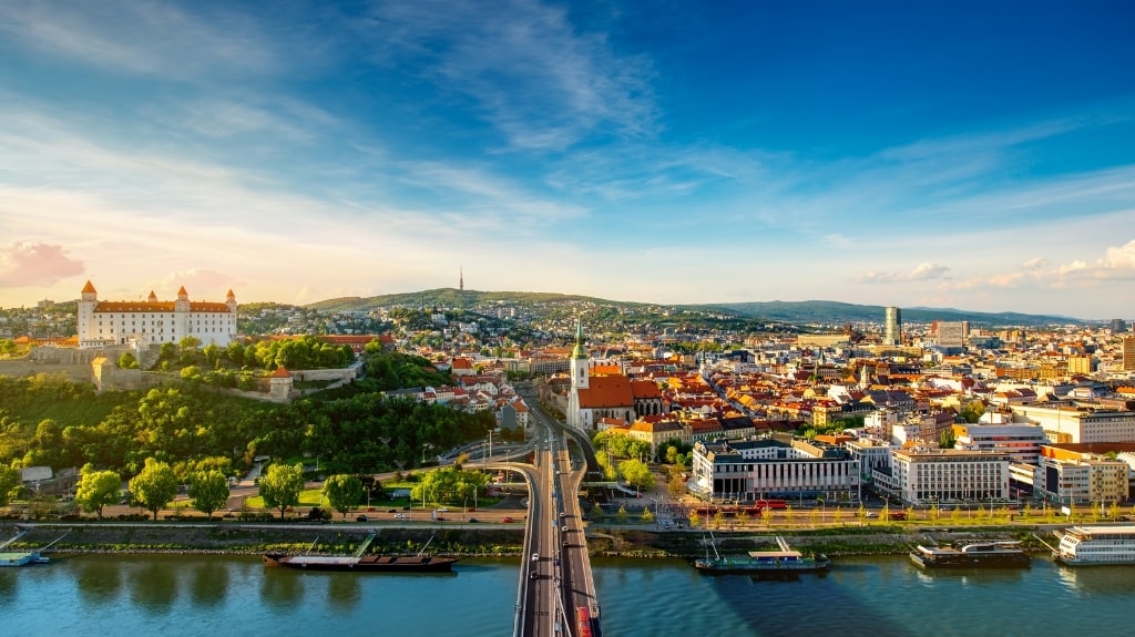 Read more about the article 33 Amazing Things to Do in Bratislava