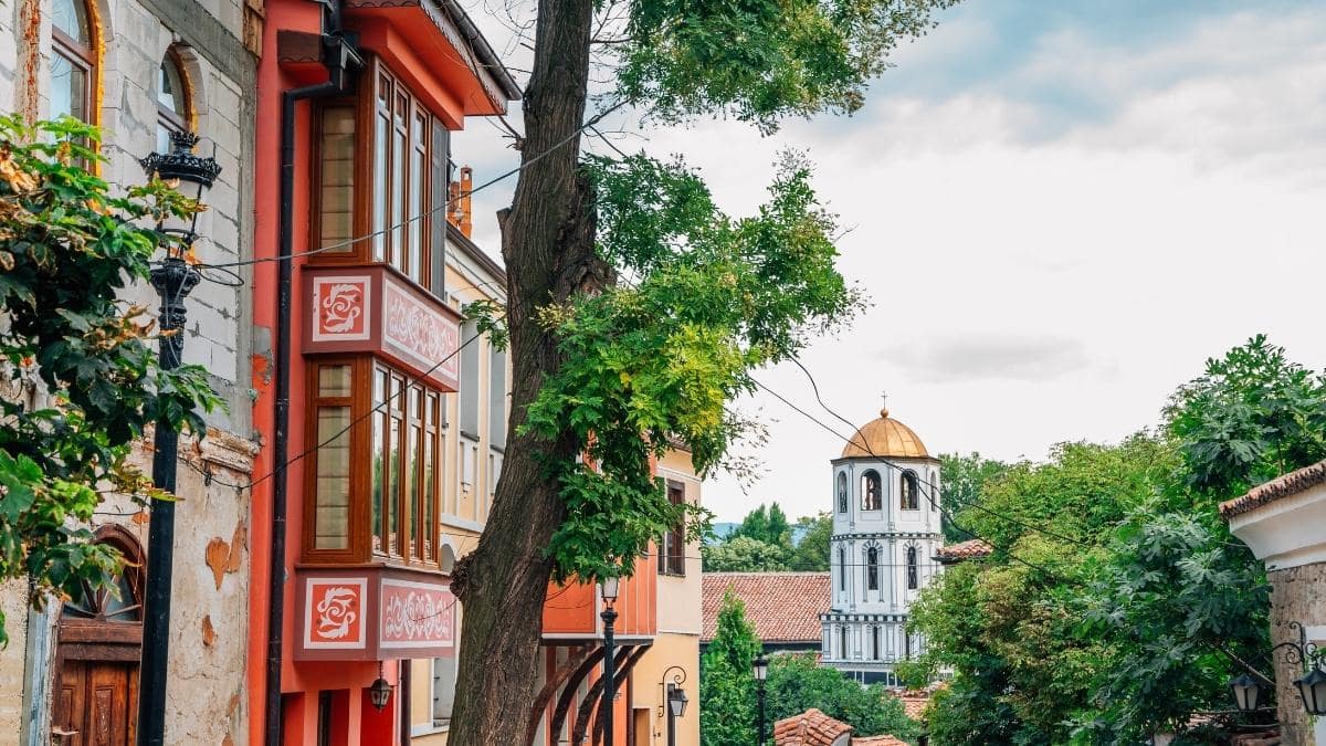Read more about the article How to Plan an Awesome Day Trip from Sofia to Plovdiv