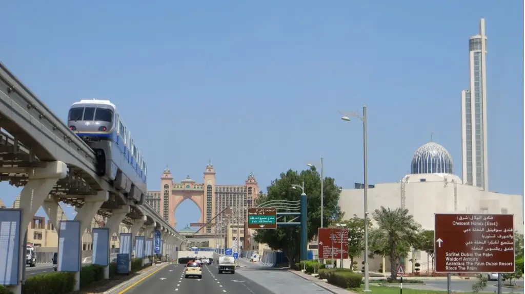 Dubai Mosque Monorail Atlantis the Palm