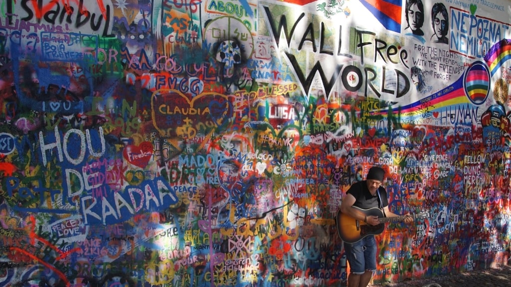 Lennon Wall Mala Strana Prague