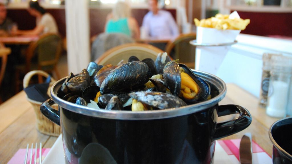 Mussels with fries