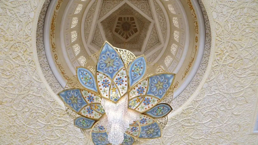 Sheikh Zayed Grand Mosque chandelier Abu Dhabi